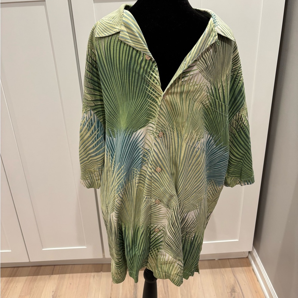 Tommy Bahama 100% Silk Tropical Leaf Print Button-Up Shirt